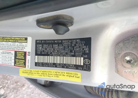 2011 Toyota Corolla Le z USA, uszkodzony, nr VIN 2T1BU4EE4BC556801